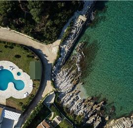 3 bedroom seaside villa with pool & jacuzzi, near Acharavi, sleeps 6